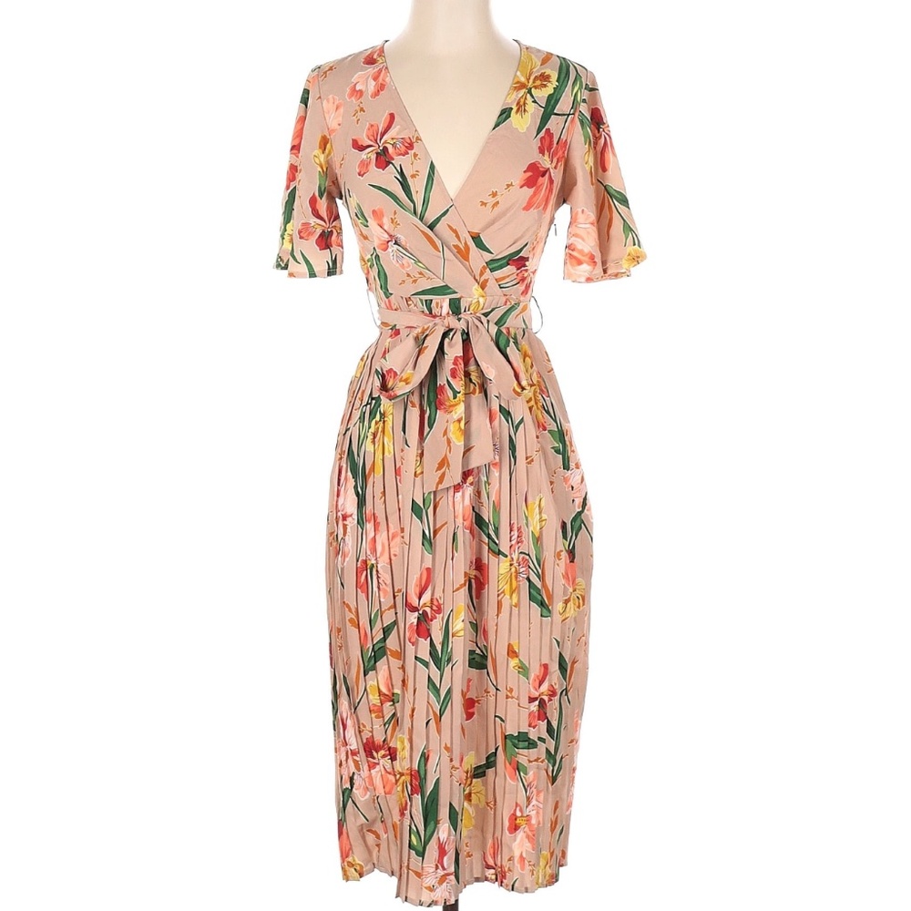 PrettyLittleThing Pink Pleated Floral Midi Dress - Size 0 (US)